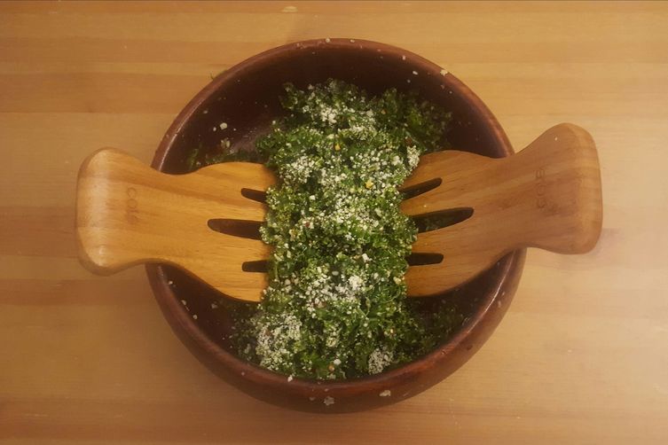 Easy Garlicky Kale Salad