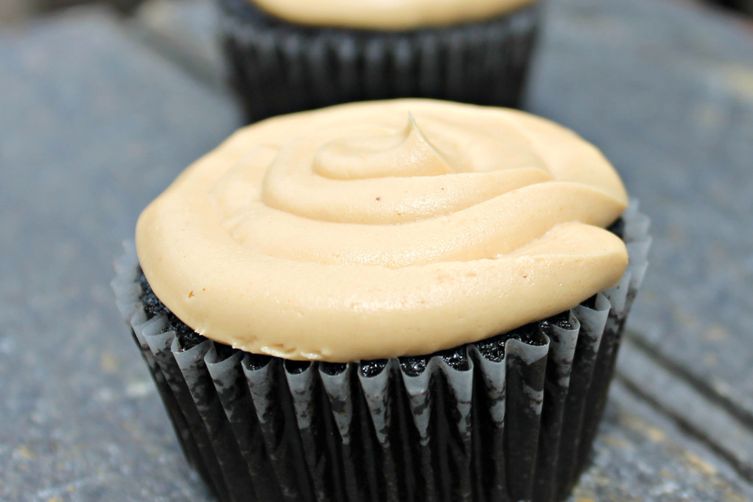 Vegan Dark Chocolate Cupcakes with Peanut Butter Frosting