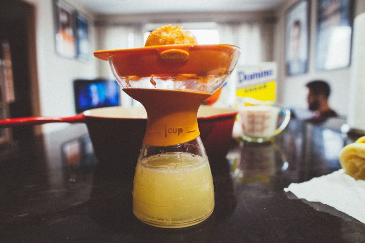 Lemon Curd Rolls with a Lemon Glaze