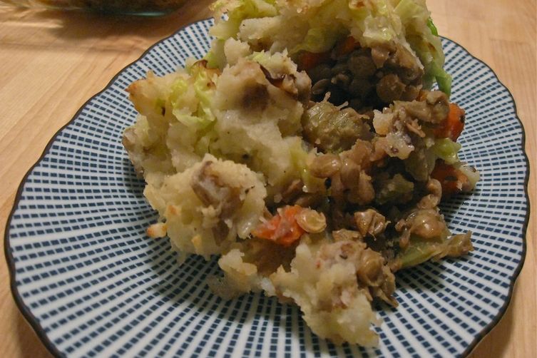 Lentil shepherds pie with colcannon topping