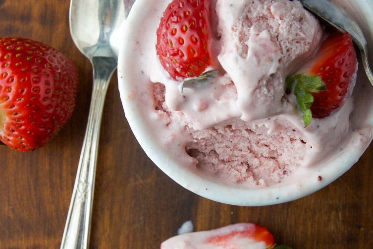 strawberry daiquiri ice cream