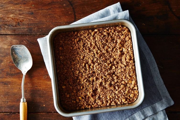 Vegan Peach Crumble Coffee Cake