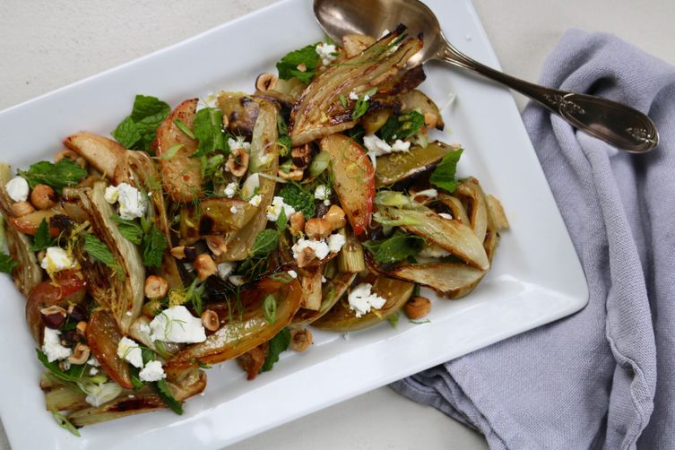 Roasted Apple &amp; Fennel Salad With Toasted Hazelnuts &amp; Goat Cheese