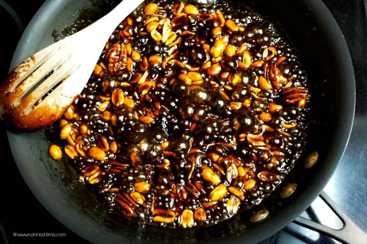 Slow Cooker Granola with Spicy Molasses Glazed Nuts