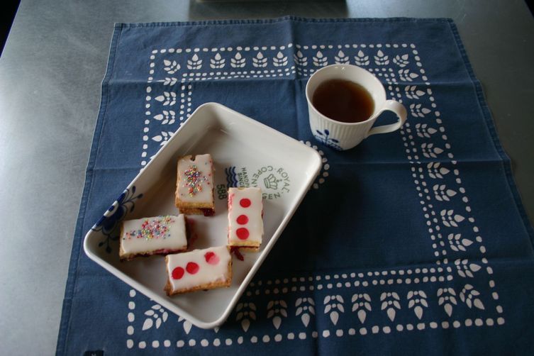 Danish Raspberry Squares