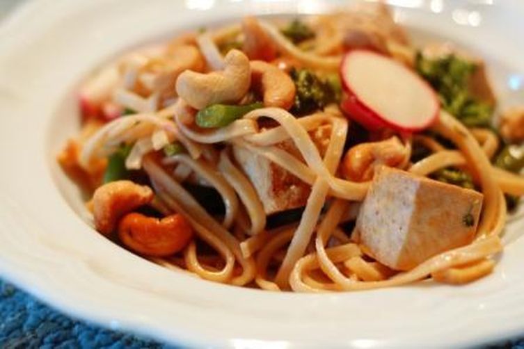 Udon Noodles with Broccolini, Spicy Tofu &amp; Cashews
