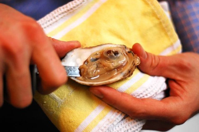 Our Shuck &amp; Slurp method for eating Oysters