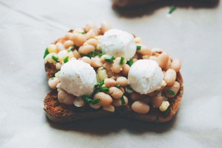 White Bean and Summer Vegetable Salad