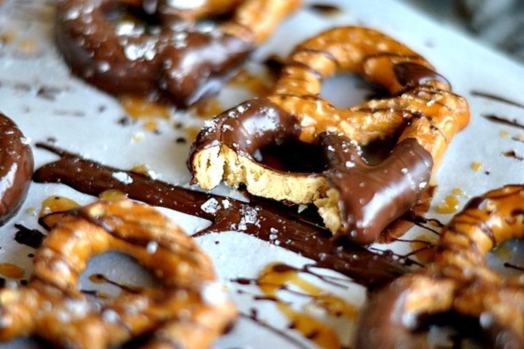 Chocolate Dipped Bavarian Pretzels with Salted Caramel Drizzle