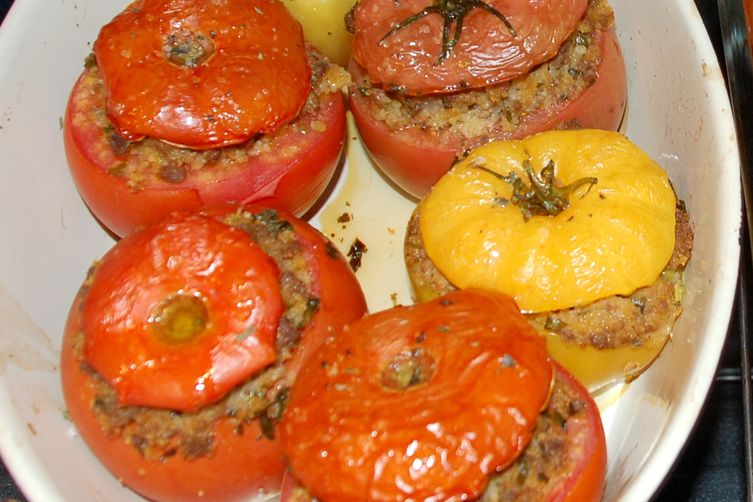 tomates farcies:  vegetarian &amp; beef stuffed tomatoes, bonus QUINOA salad