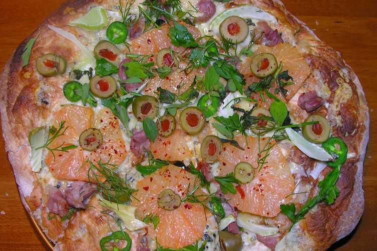 Pink grapefruit and green olive pizza