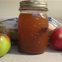 Apple Pie in a Jar Drink