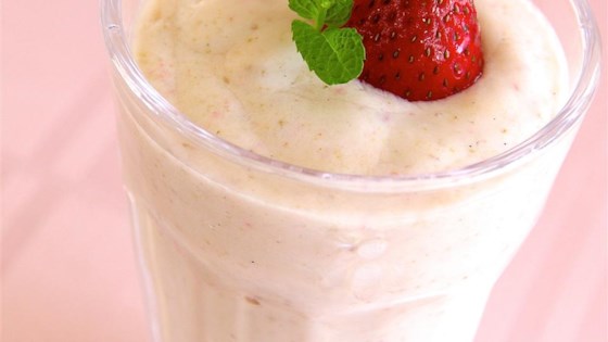 Asian Pear and Strawberry Smoothie