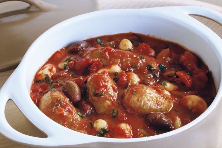Bean and tomato sausage hotpot