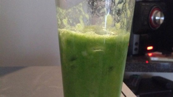 Celyne's Green Juice - Juicer Recipe