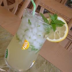 Lemonade-Mint Iced Tea