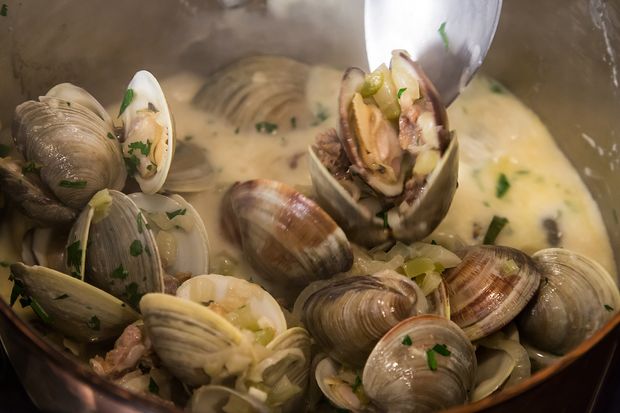 Drunken Clams with Sausage