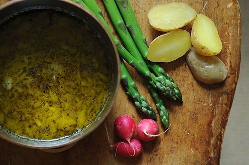 Bagna Cauda (Piedmontese Warm Garlic-Anchovy Dip)