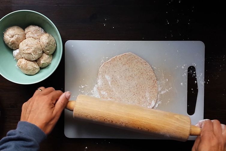 How to make Simple Flour tortillas 4 ingredients