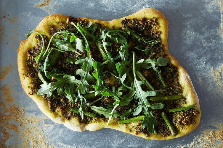 Asparagus and Arugula Pizza with Vegan Pesto