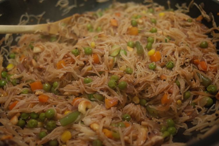 South Indian Style Noodles with Vegetables ( Vermicelli)