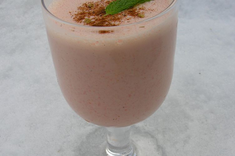 Spiced maple carrot lassi: iced or warm