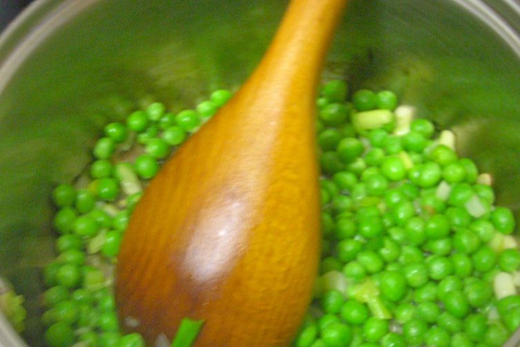 peppery pea soup