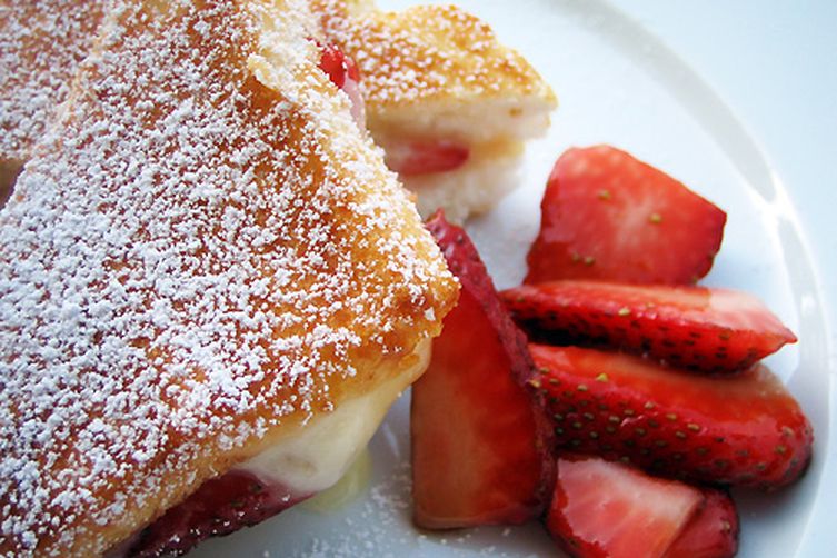 Strawberry Grilled Cheese Sandwiches