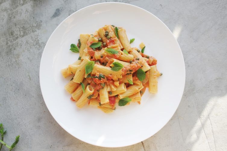 Rigatoni with capers and mint