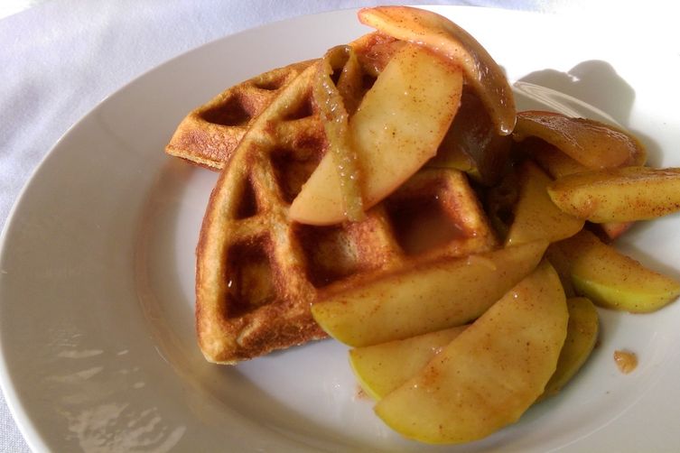 Whole Wheat Waffles with Spiced Apples